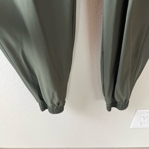 ADAY Pack It Up Pull On Technical Jogger Pants Green Casual Travel Women Size XS - Picture 6 of 13